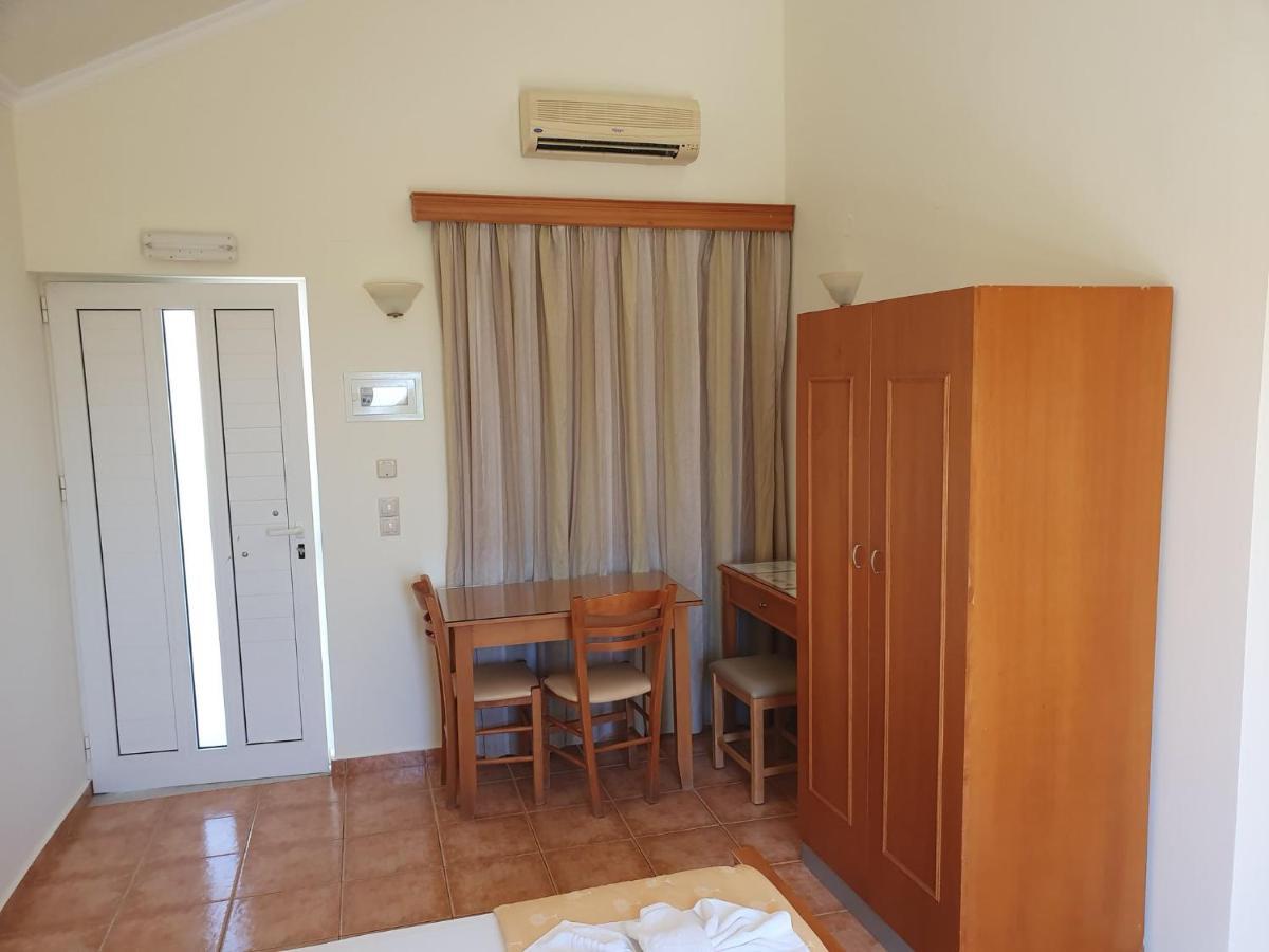 Sofia Studios & Apts Айия-Марина-Неа-Кидония Экстерьер фото