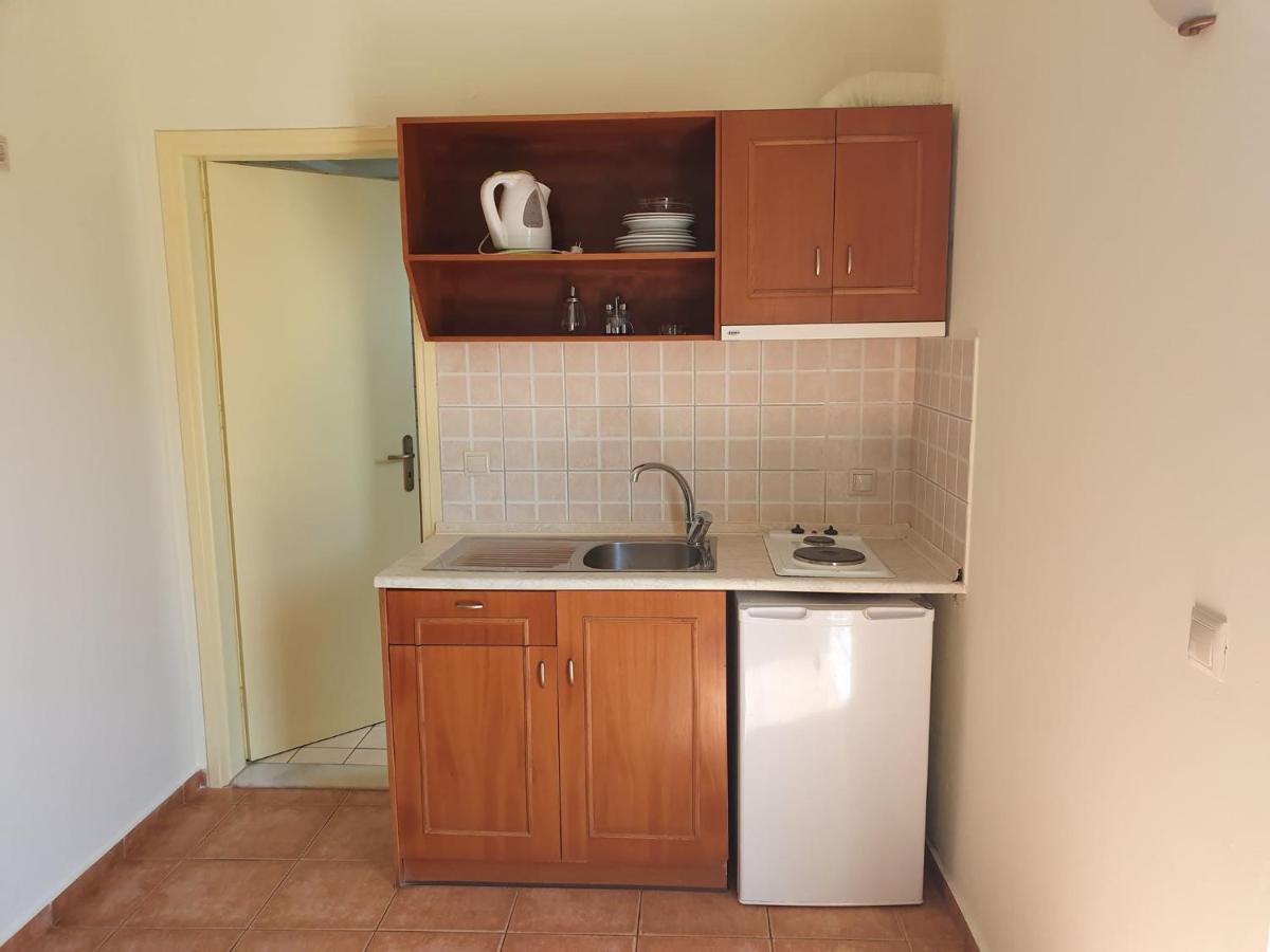 Sofia Studios & Apts Айия-Марина-Неа-Кидония Экстерьер фото