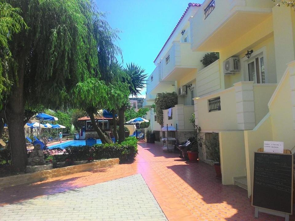 Sofia Studios & Apts Айия-Марина-Неа-Кидония Экстерьер фото