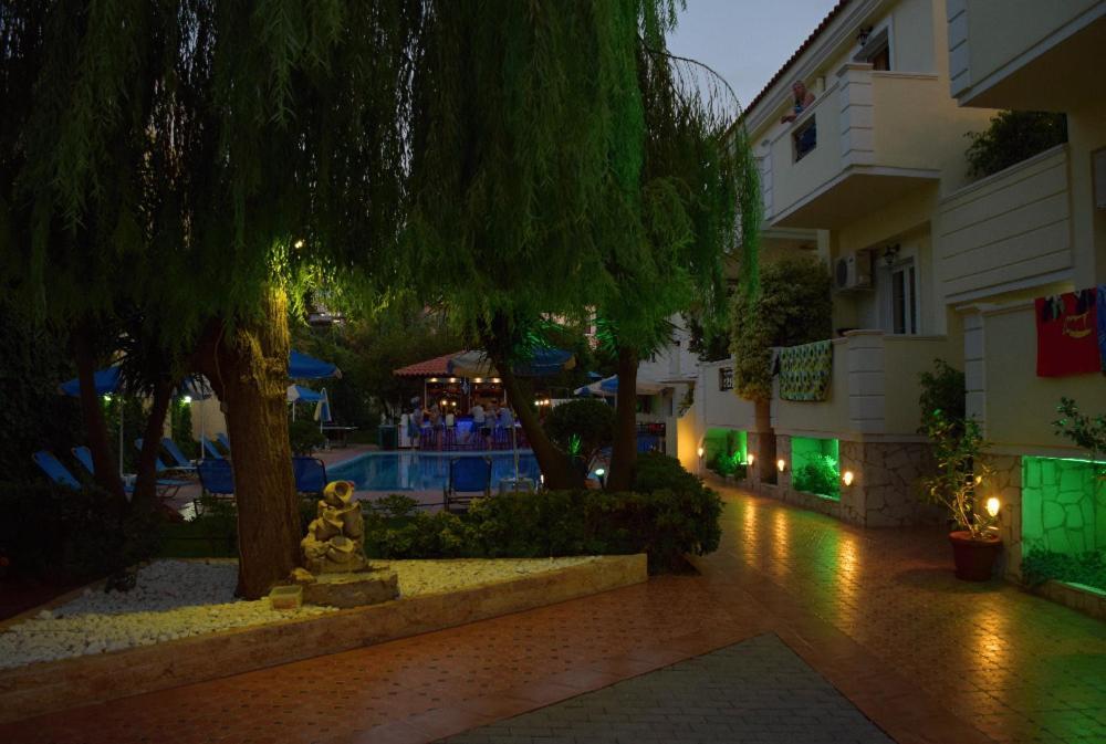 Sofia Studios & Apts Айия-Марина-Неа-Кидония Экстерьер фото